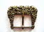 40-13  Atractive old brass look buckle-one only