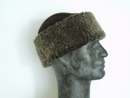 Brown brisa sheepskin hat for a man 